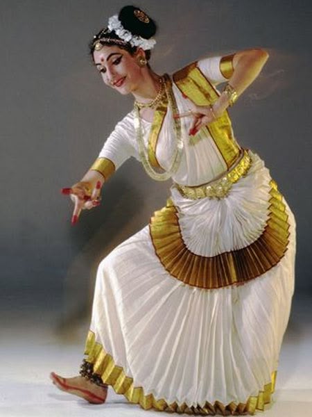 mohiniyattam dress